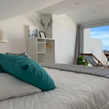 Barardo Street * 巴勒尔